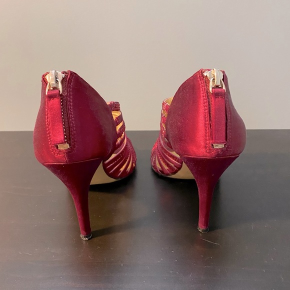 Nine West Red Satin and Rhinestone Evening Heels 🌹 - Picture 5 of 10